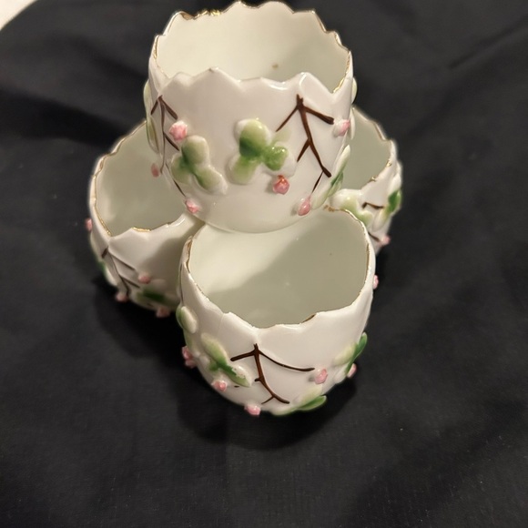 VNTG Napcoware Porcelain Vase 4 Cracked Eggs Roses Japan S870 50% off w♥️ - Picture 6 of 9